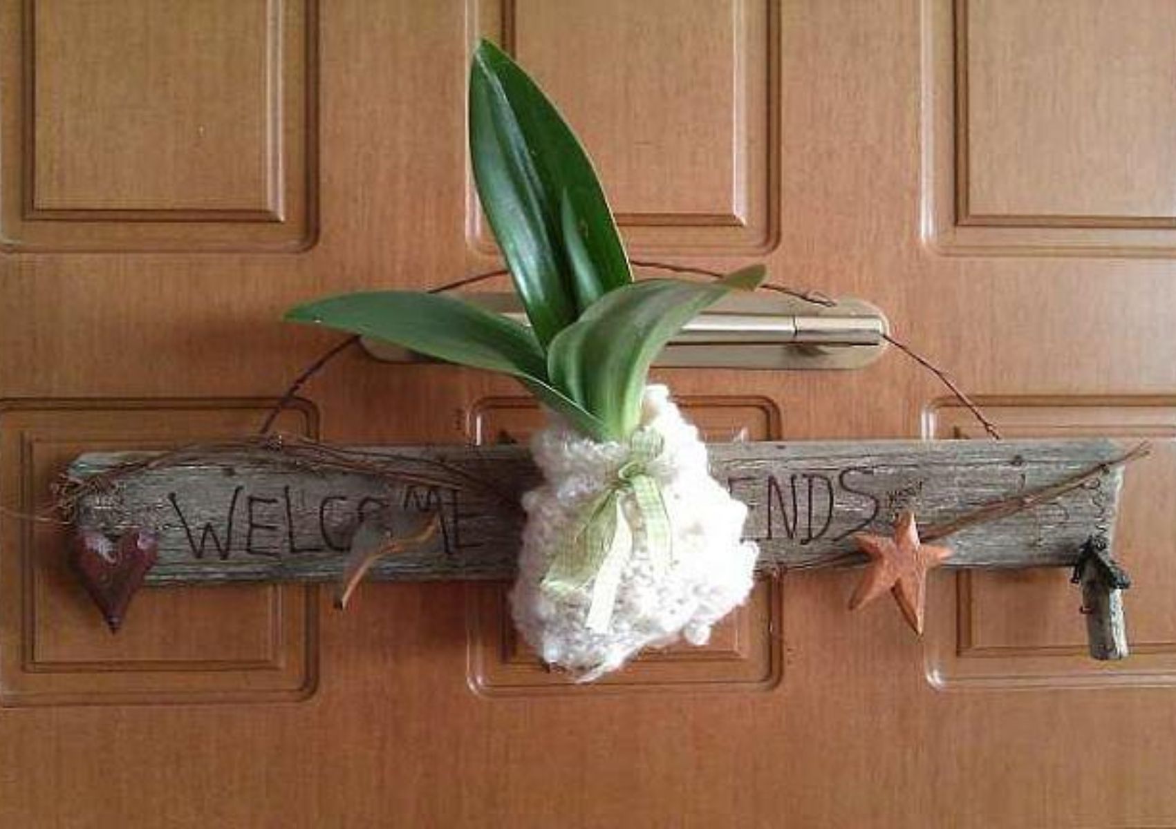 Ποδαρικό : Το έθιμο της Πρωτοχρονιάς για καλή τύχη – Προσέξτε ποιος θα μπει πρώτος στο σπίτι σας