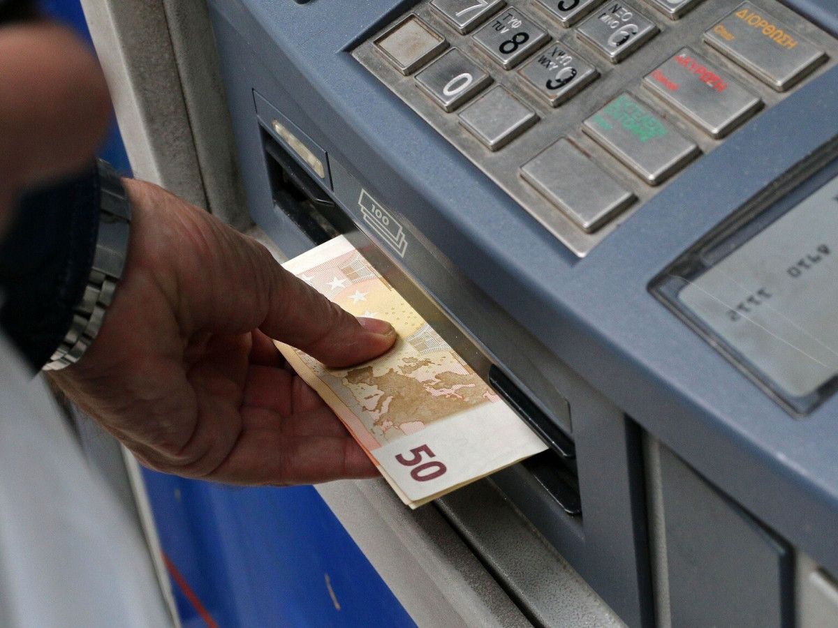 Αποχαιρετούμε τις αναλήψεις από ΑΤΜ :  Πώς θα βγάζουμε χρήματα