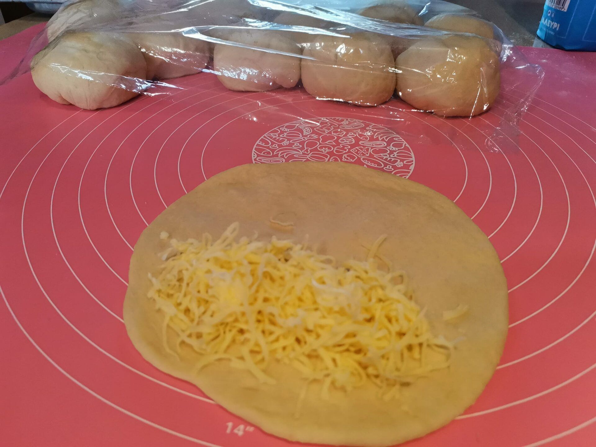 Κασεροψωμάκια-αφρός-για το σχολείο-συνταγή- Κασεροψωμάκια-αφρός-για το σχολείο-συνταγή-