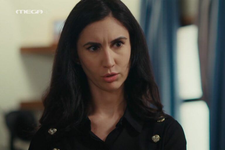 Η Γη της Ελιάς-Αμαλία- Η Γη της Ελιάς-Αμαλία-