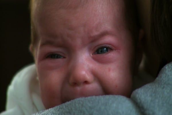 Μοβ κλάμα-στα μωρά-τι είναι-και-πως-αντιμετωπίζεται- Μοβ κλάμα-στα μωρά-τι είναι-και-πως-αντιμετωπίζεται-