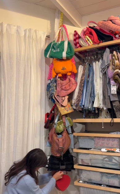 Το hack στο TikTok για την Οργάνωση της Ντουλάπας που εξοικονομεί χώρο με τον πιο εύκολο τρόπο