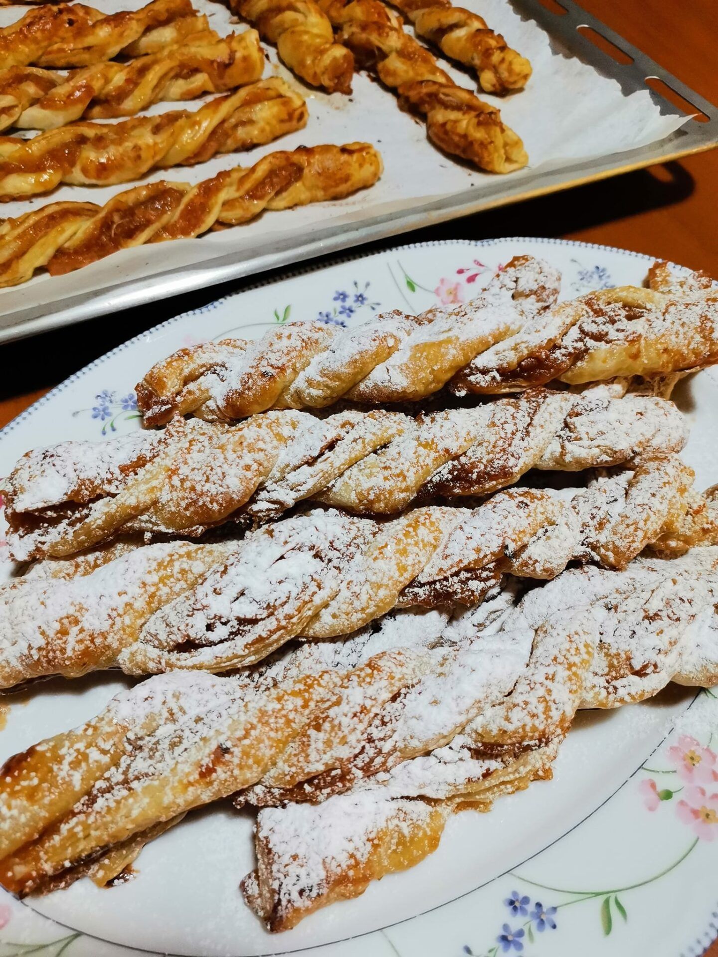 Στριφτάρια-με μήλο-και μαρμελάδα-συνταγή- Στριφτάρια-με μήλο-και μαρμελάδα-συνταγή-