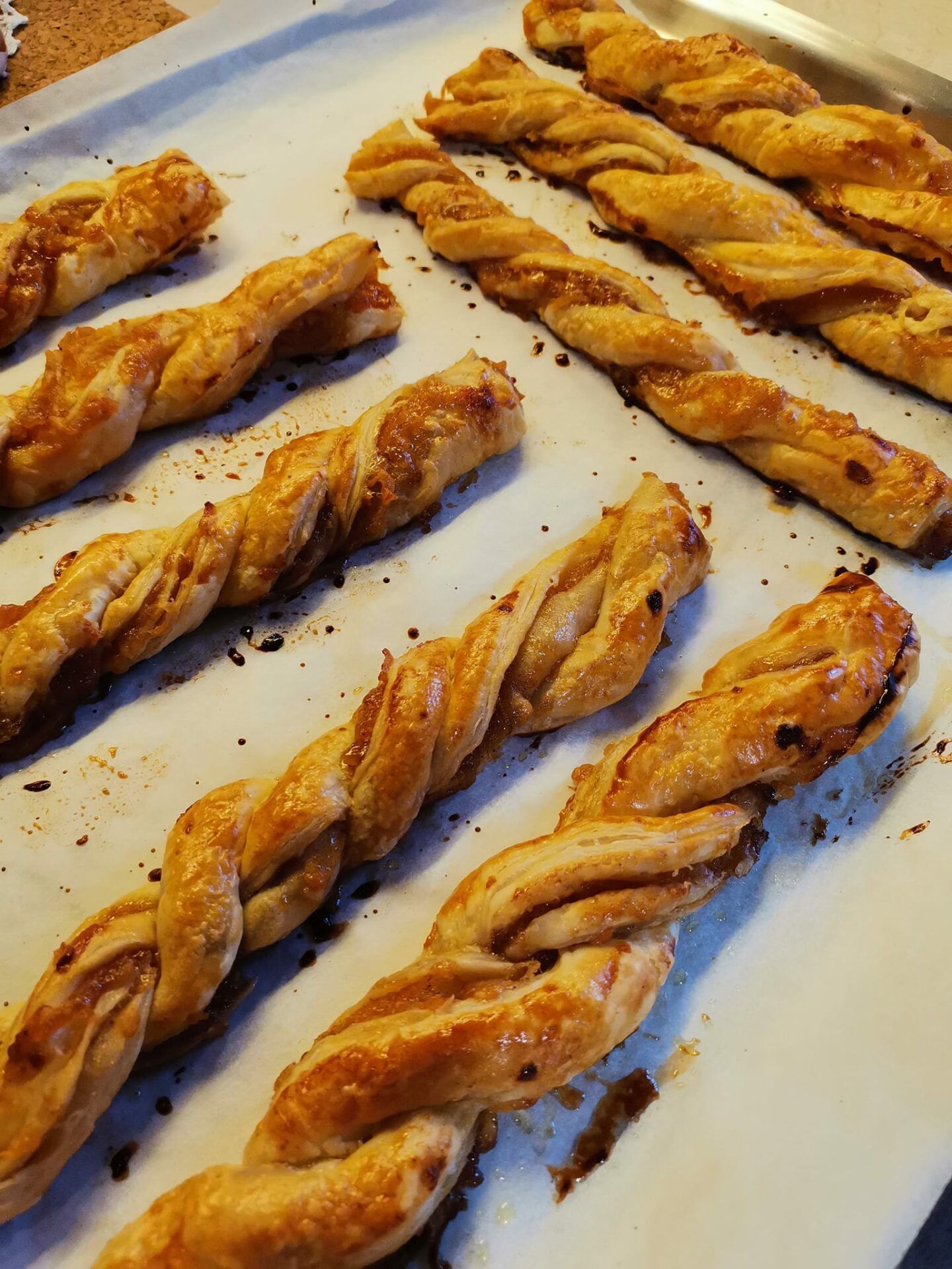 Στριφτάρια-με μήλο-και μαρμελάδα-συνταγή- Στριφτάρια-με μήλο-και μαρμελάδα-συνταγή-