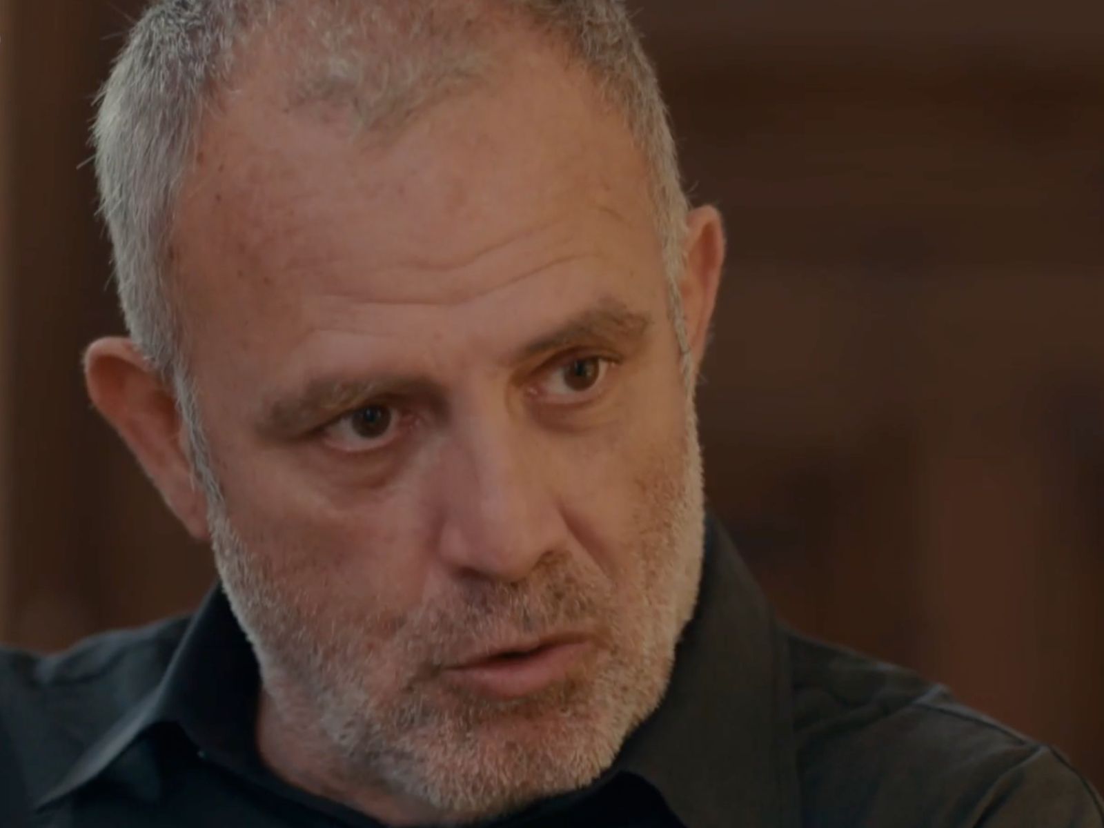 Η Γη της Ελιάς : Το κάνεις όλο και χειρότερο Στάθη- Η Ιουλία τον κατακεραυνώνει