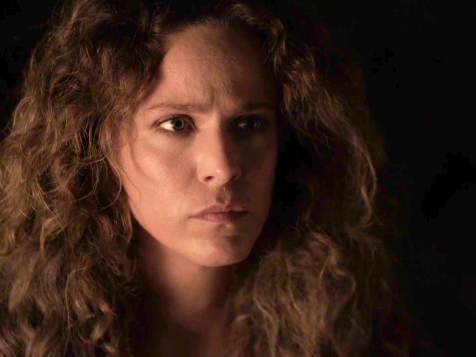 Η Μάγισσα : Η Ρενάτα και Αντόνιο είναι το αντίπαλο δέος της Πανδώρας με τον Σίλβιο