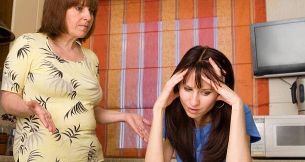 Η-πεθερά-μου-θέλει-να-πηγαίνουμε-κάθε-Κυριακή-να-τρώμε-στο-σπίτι-της-και-δεν-μπορώ-να-πάω-πουθενά. Η-πεθερά-μου-θέλει-να-πηγαίνουμε-κάθε-Κυριακή-να-τρώμε-στο-σπίτι-της-και-δεν-μπορώ-να-πάω-πουθενά.