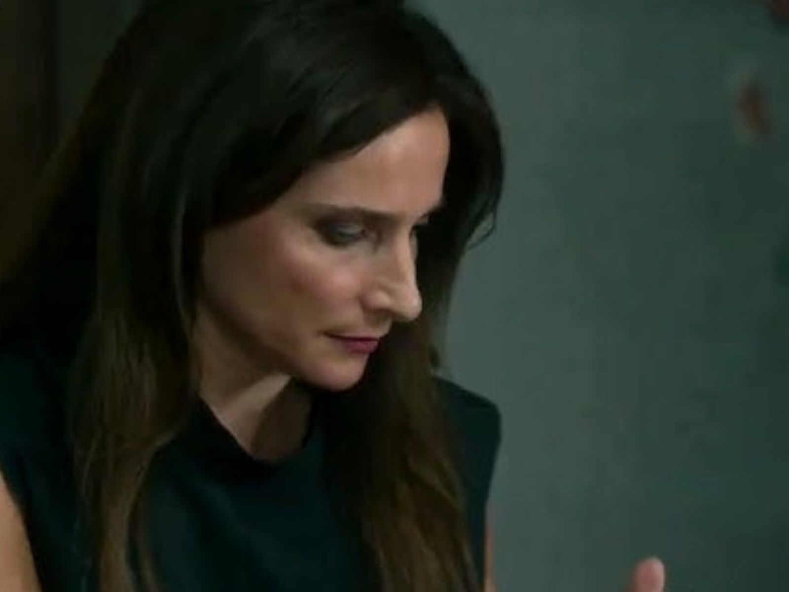 Ο Τιμωρός : Η Ελλή ανακοινώνει σε όλους πως φεύγει