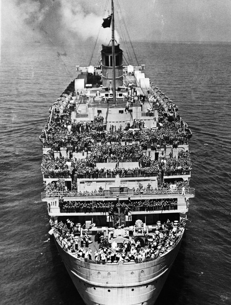 κρουαζιερόπλοιο RMS Queen Mary-μεταφυσικές-ιστορίες-