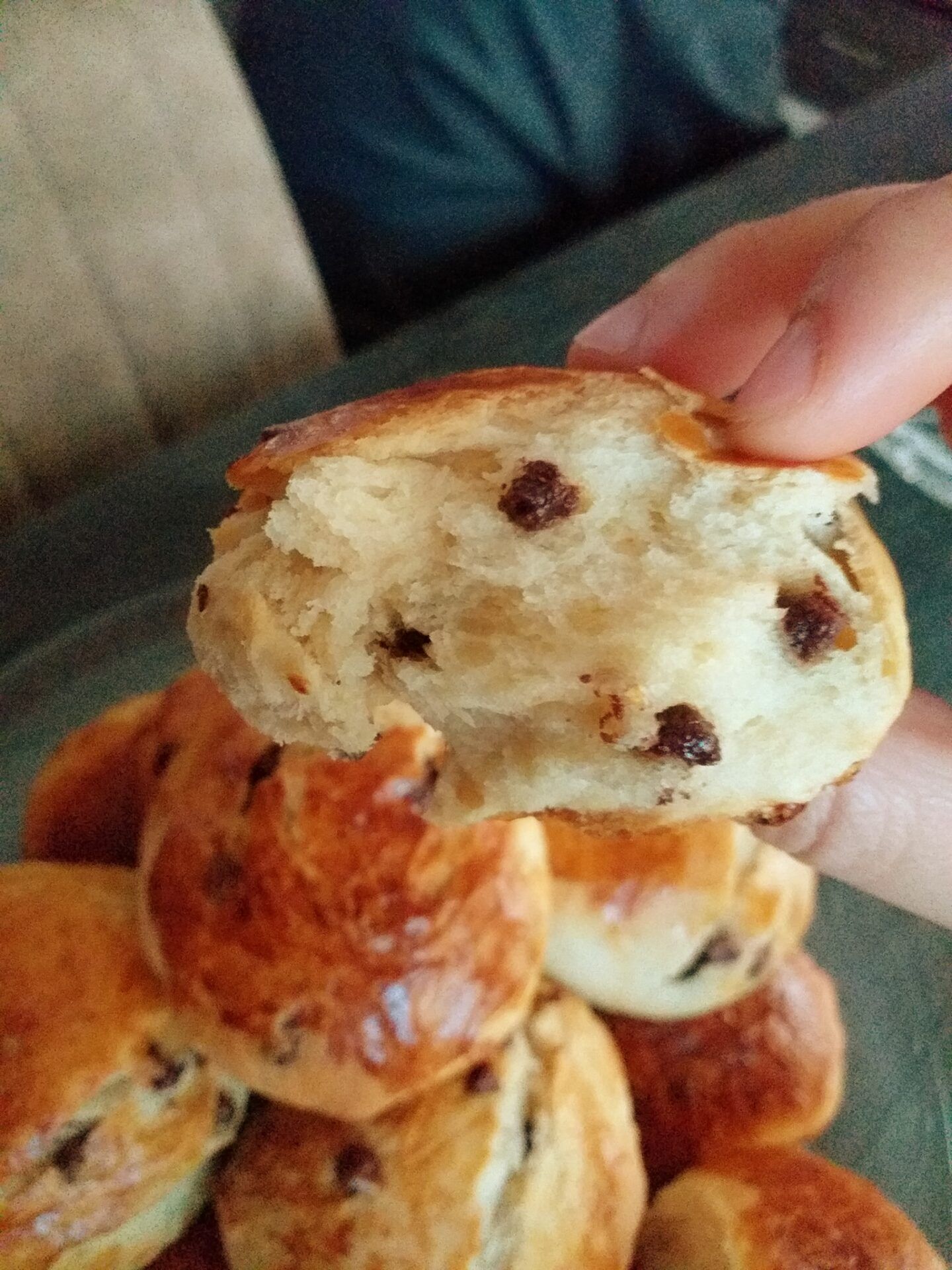 Ψωμάκια-Brioche-με-σοκολάτα-συνταγή- Ψωμάκια-Brioche-με-σοκολάτα-συνταγή-