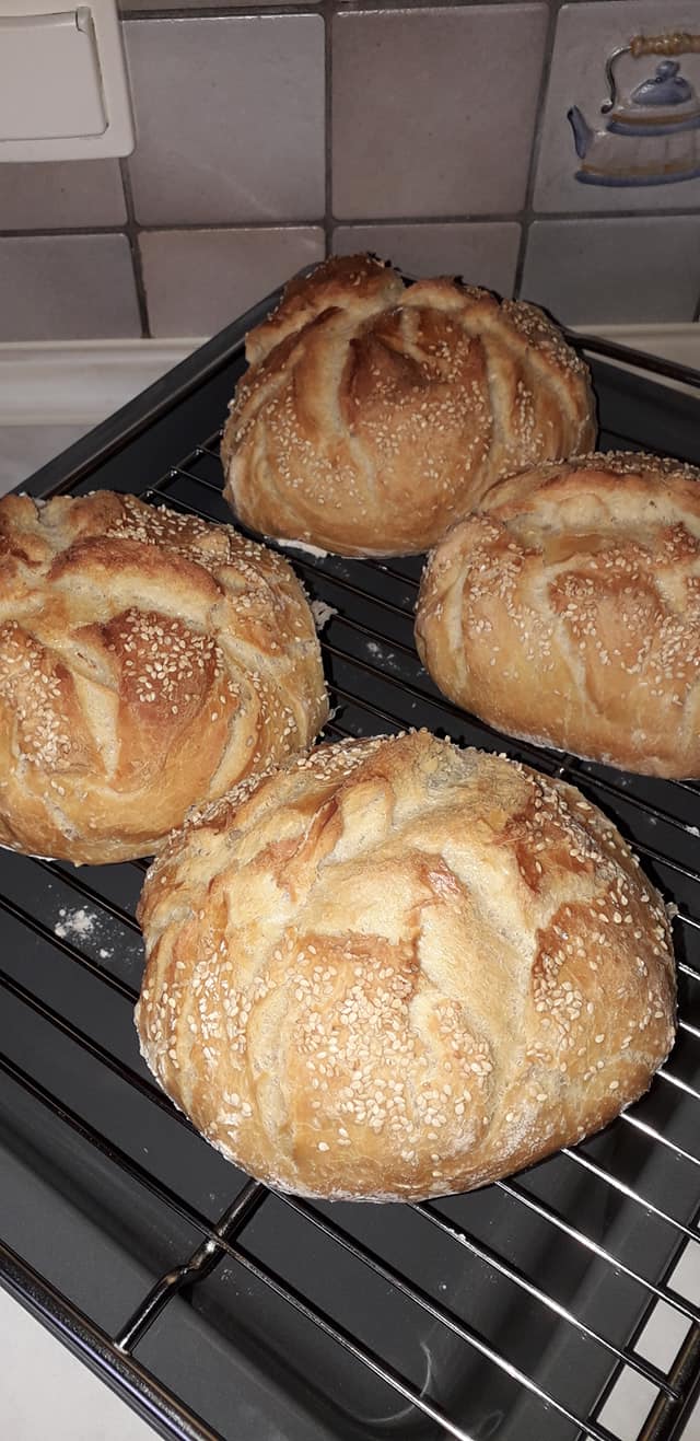 Χωριάτικο-ψωμί της γιαγιάς-συνταγή-