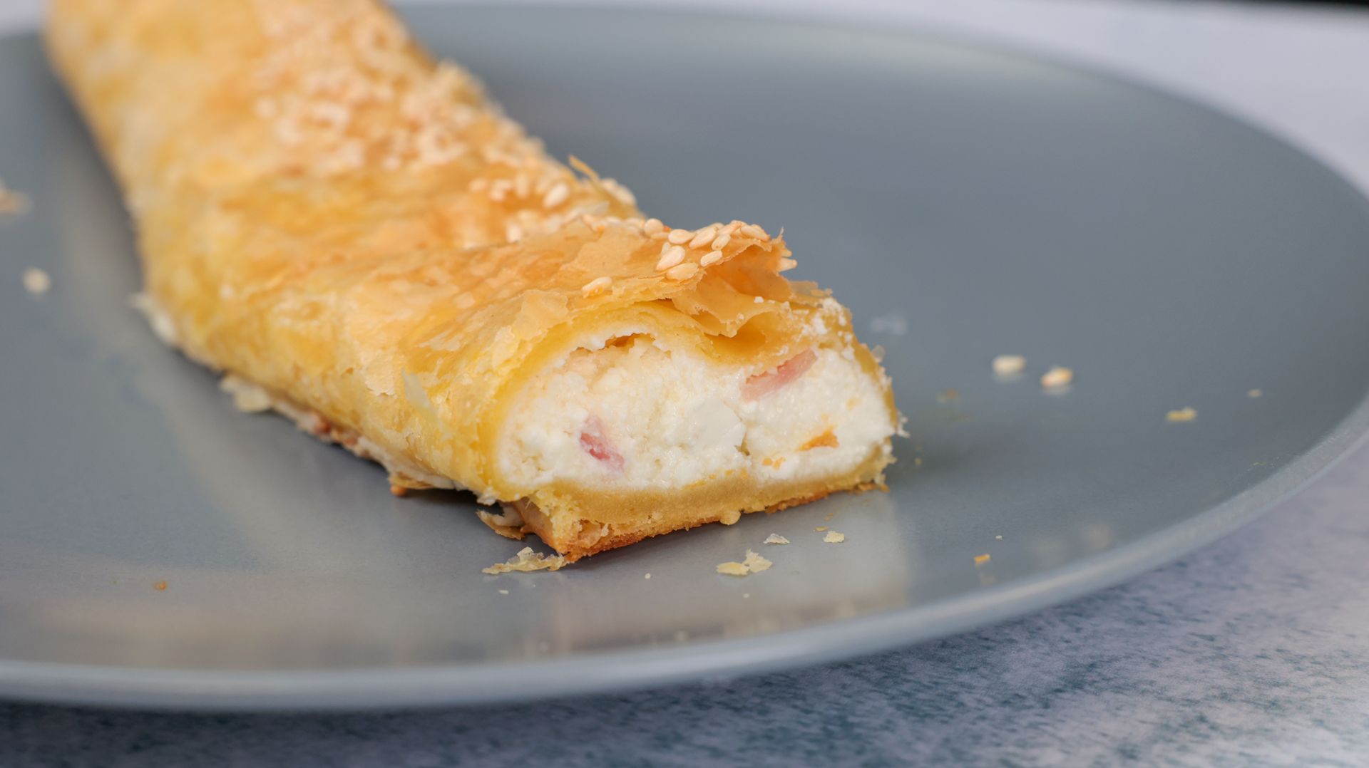 φλογέρες με-ανθότυρο-και αλλαντικά-για το σχολείο-συνταγή-