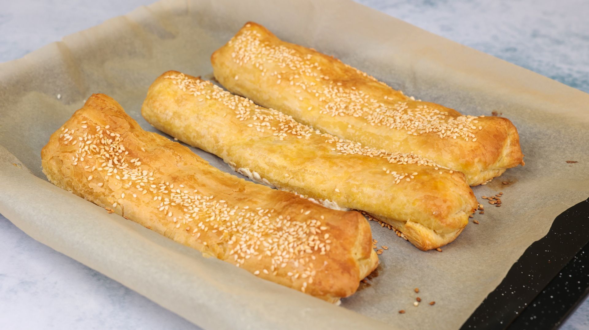 φλογέρες με-ανθότυρο-και αλλαντικά-για το σχολείο-συνταγή-