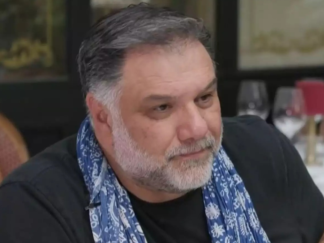 Γρηγόρης Αρναούτογλου-σπάνια φωτογραφία-με-τον-πατέρα-του-