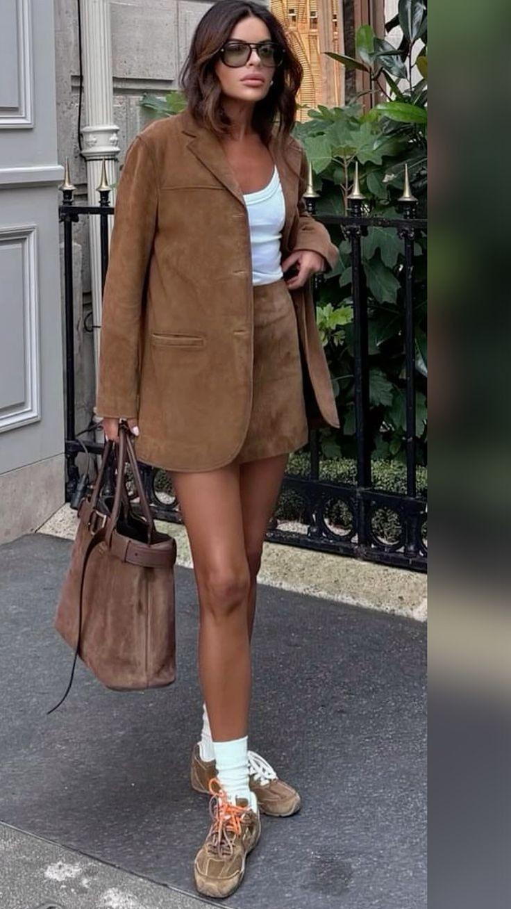 ιδέες για-ντύσιμο-σε-mocha mousse-τάσεις 2025-