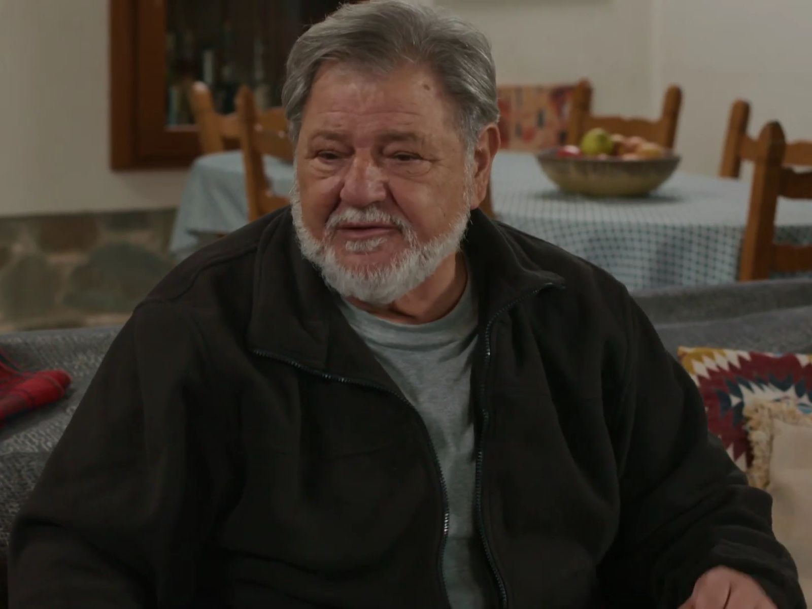 Η Γη της Ελιάς : O Λυκούργος πέφτει σε κατάθλιψη