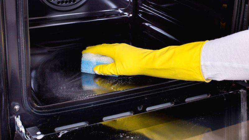 Ισχυρο σπιτικό καθαριστικό φούρνου που διώχνει καμένα λίπη χωρις να τριβεις με τις ωρες