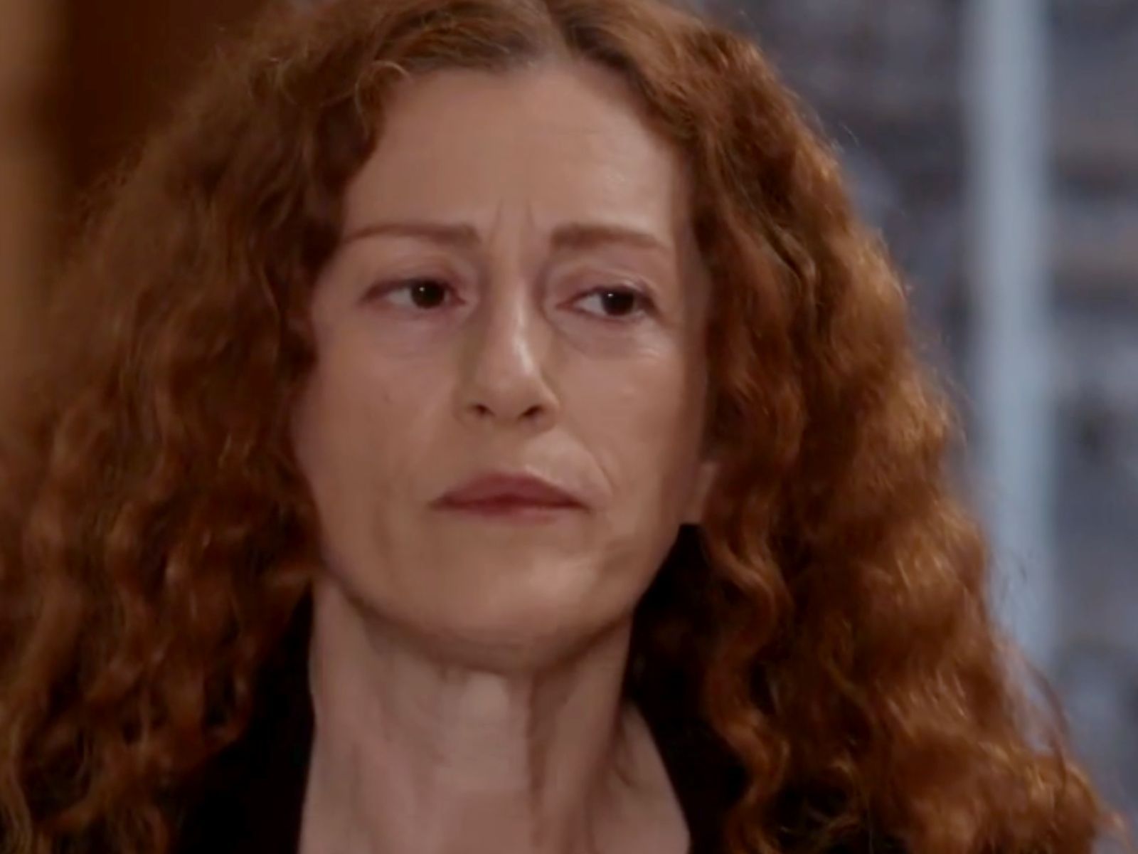 Η Γη της Ελιάς: Η Αμαλία προσπαθεί να εξαφανίσει τα ίχνη του φόνου