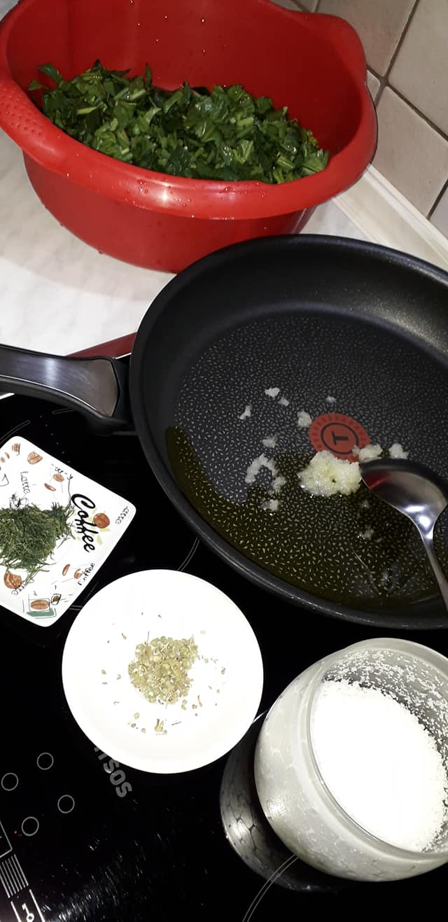 Κριτσίνια-με σπανάκι-για το σχολείο-συνταγή-