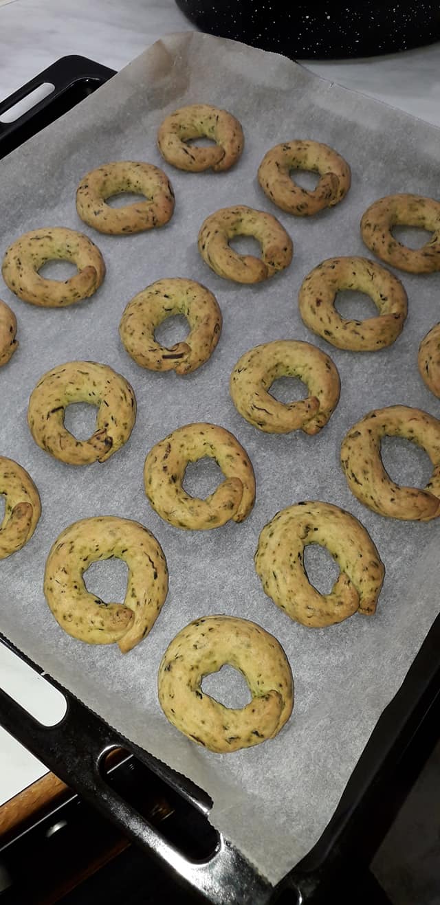 Κριτσίνια-με σπανάκι-για το σχολείο-συνταγή-