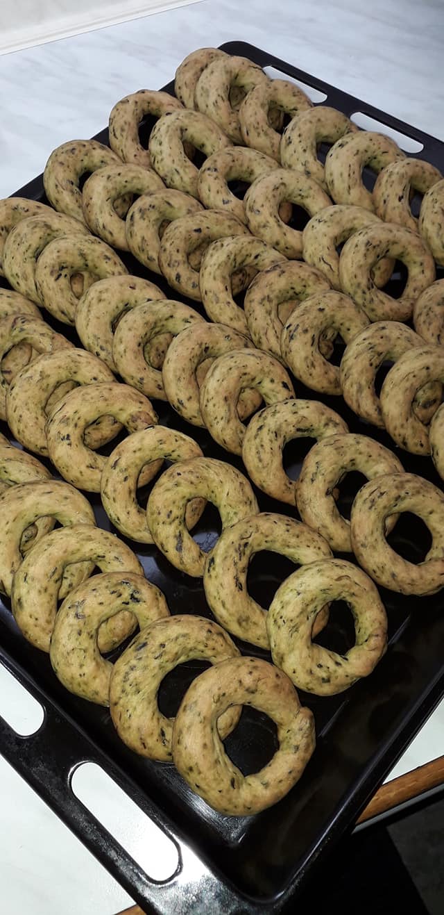 Κριτσίνια-με σπανάκι-για το σχολείο-συνταγή-