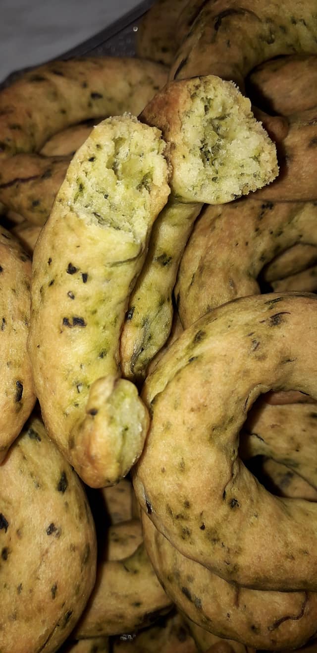 Κριτσίνια-με σπανάκι-για το σχολείο-συνταγή-