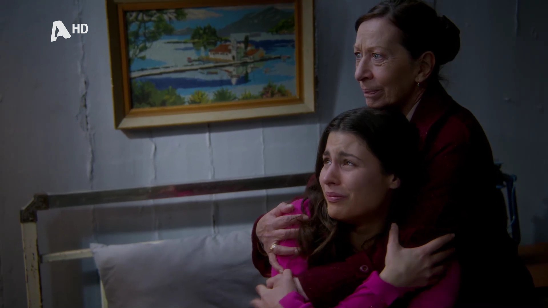 Άγιος Έρωτας: H Χλόη πάει κόντρα στην θεία της προκειμένου να σώσει το παιδί της