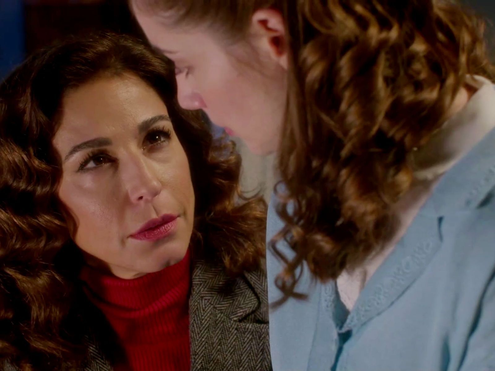 Άγιος Έρωτας: Η Ειρήνη ξεγράφει τη Χριστίνα