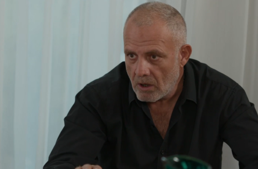 Η Γη της Ελιάς : Η Βασιλική πάει στη φυλακή να δει τον μπαμπά της