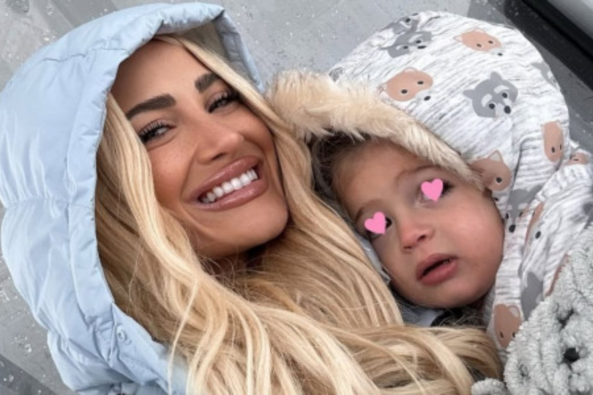 Η Ιωάννα Τούνη μαγειρεύει μαζί με τον μικρό Πάρη