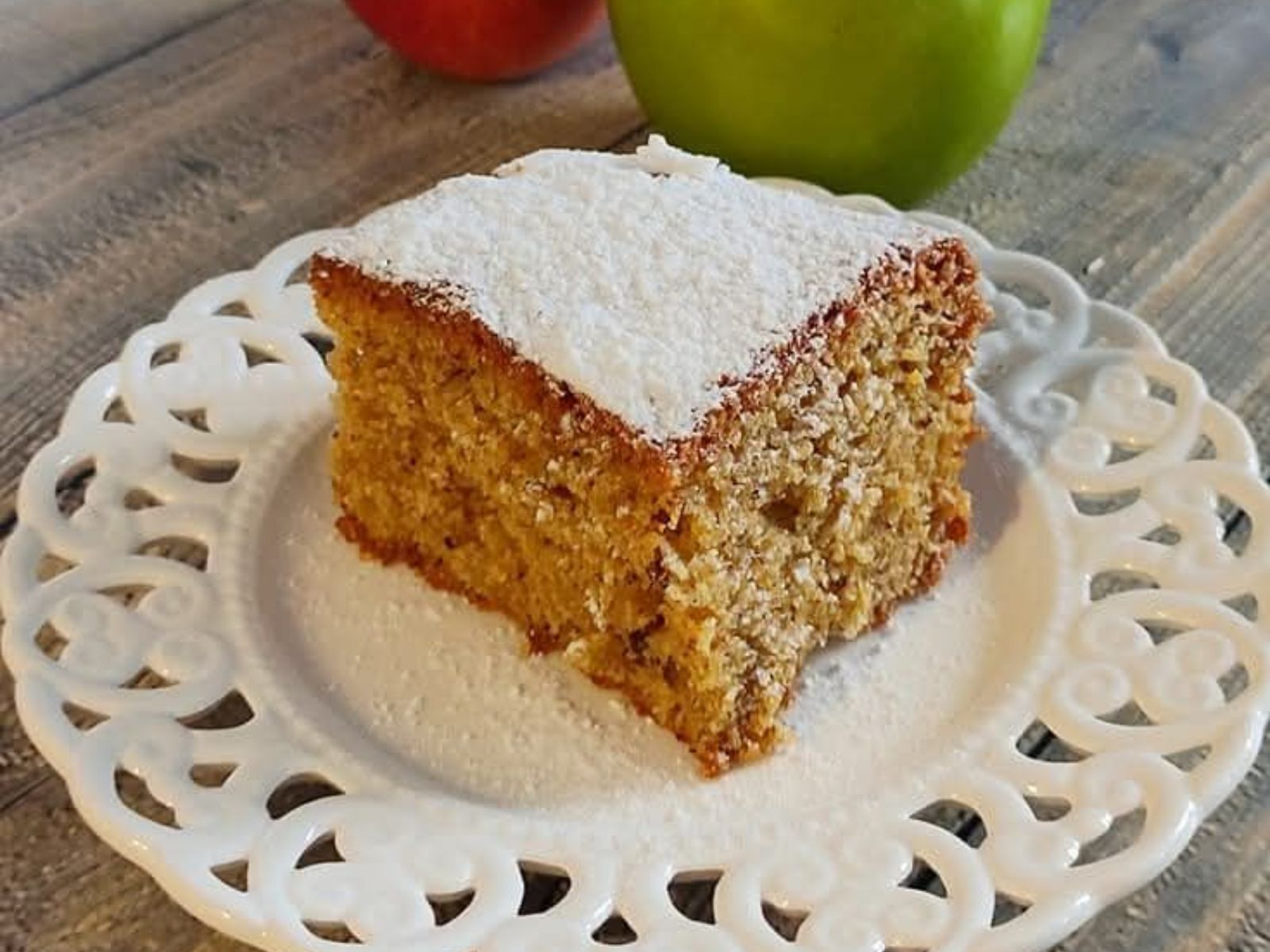 Αρωματικό-κέικ μήλου-με καρύδια-και κανέλα-της Γκόλφως-συνταγή-