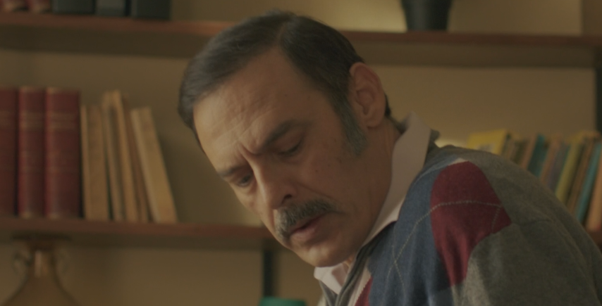 Η Παραλία : Ο Κώστας και η Μαρία συζητούν την πρόταση του Χρήστου