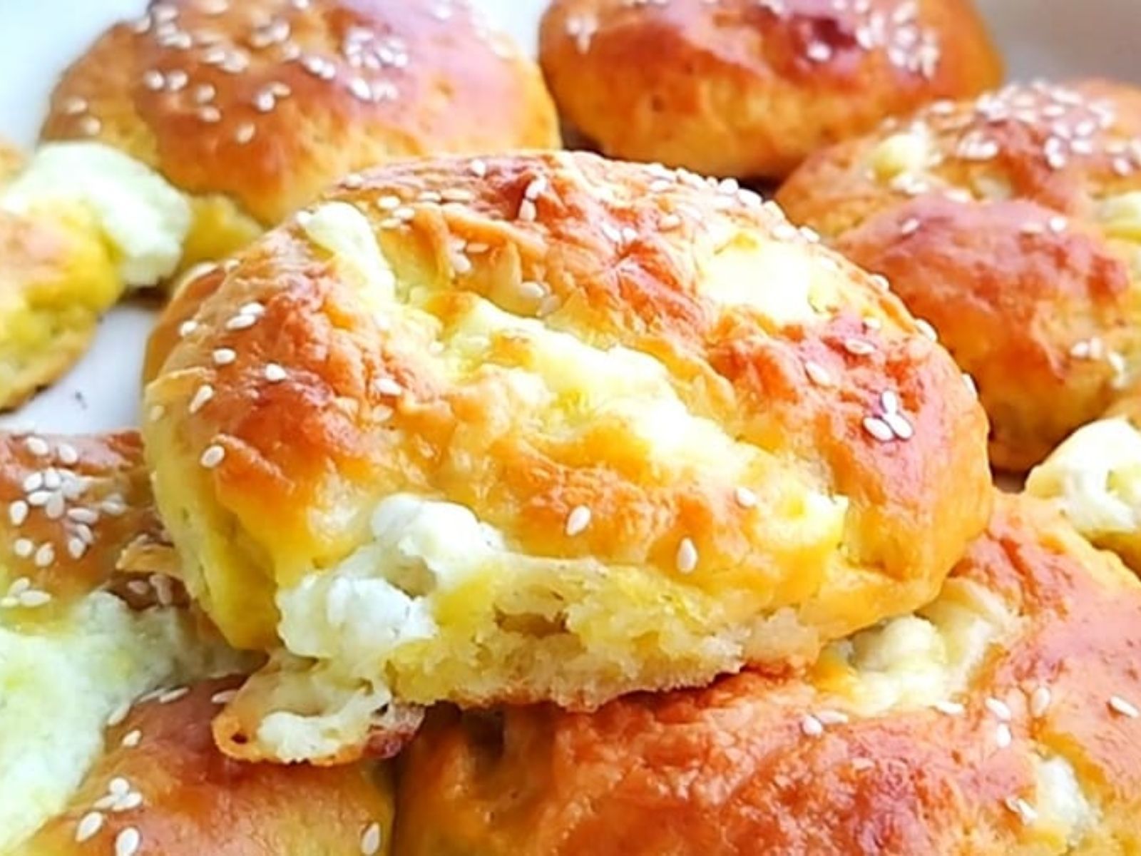 Τυροψωμάκια-χωρίς μαγιά-της Γκόλφως-συνταγή-