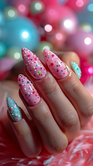 Bubblegum nails-ιδέες-για-Y2K-νύχια-σε-ροζ-τάσεις 2025- Bubblegum nails-ιδέες-για-Y2K-νύχια-σε-ροζ-τάσεις 2025-