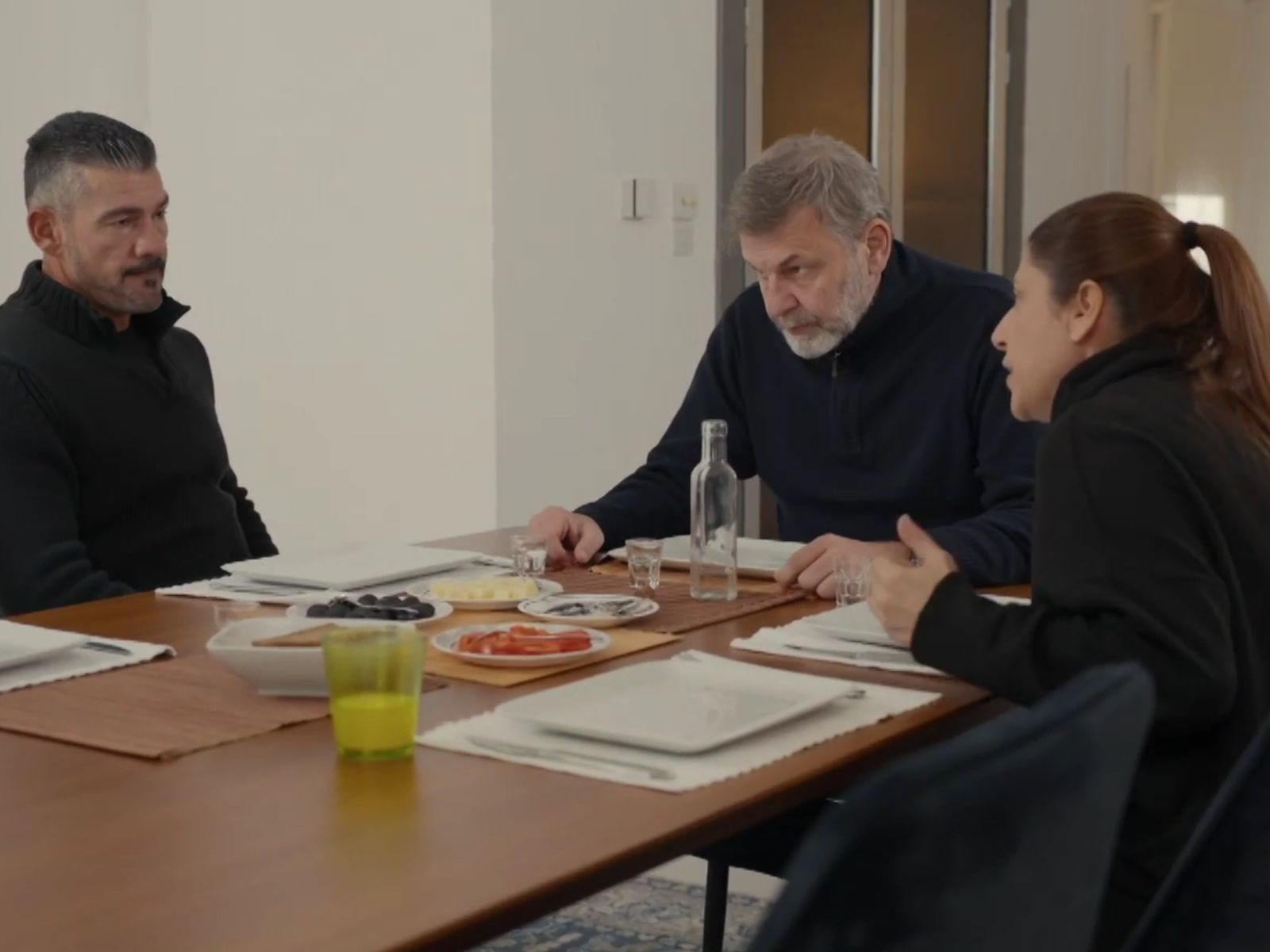 Η Γη της Ελιάς : Το διαβολικό σχέδιο του Τζον θα φέρει τα πάνω κάτω