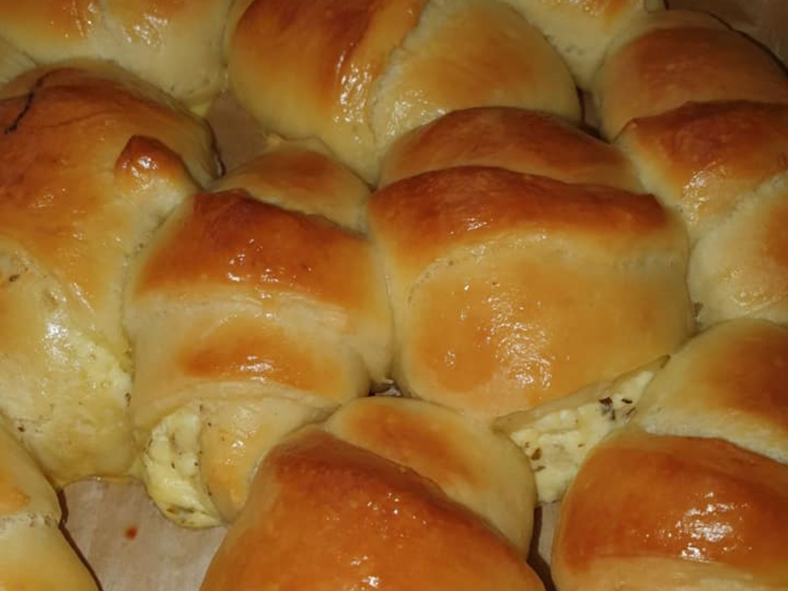 συνταγή-για-αφράτα-τυροπιτάκια-της-γιαγιάς-