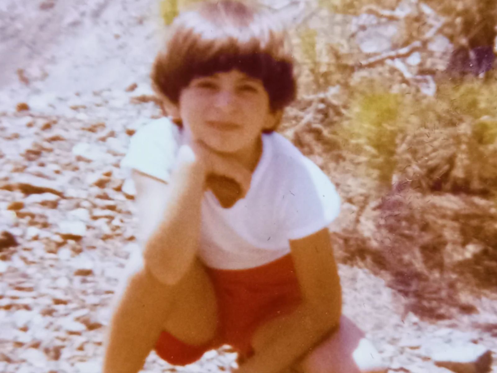 το-παιδάκι-της-φωτογραφίας-γνωστή-πρωταγωνίστρια-στη-Γη-της-Ελιάς-