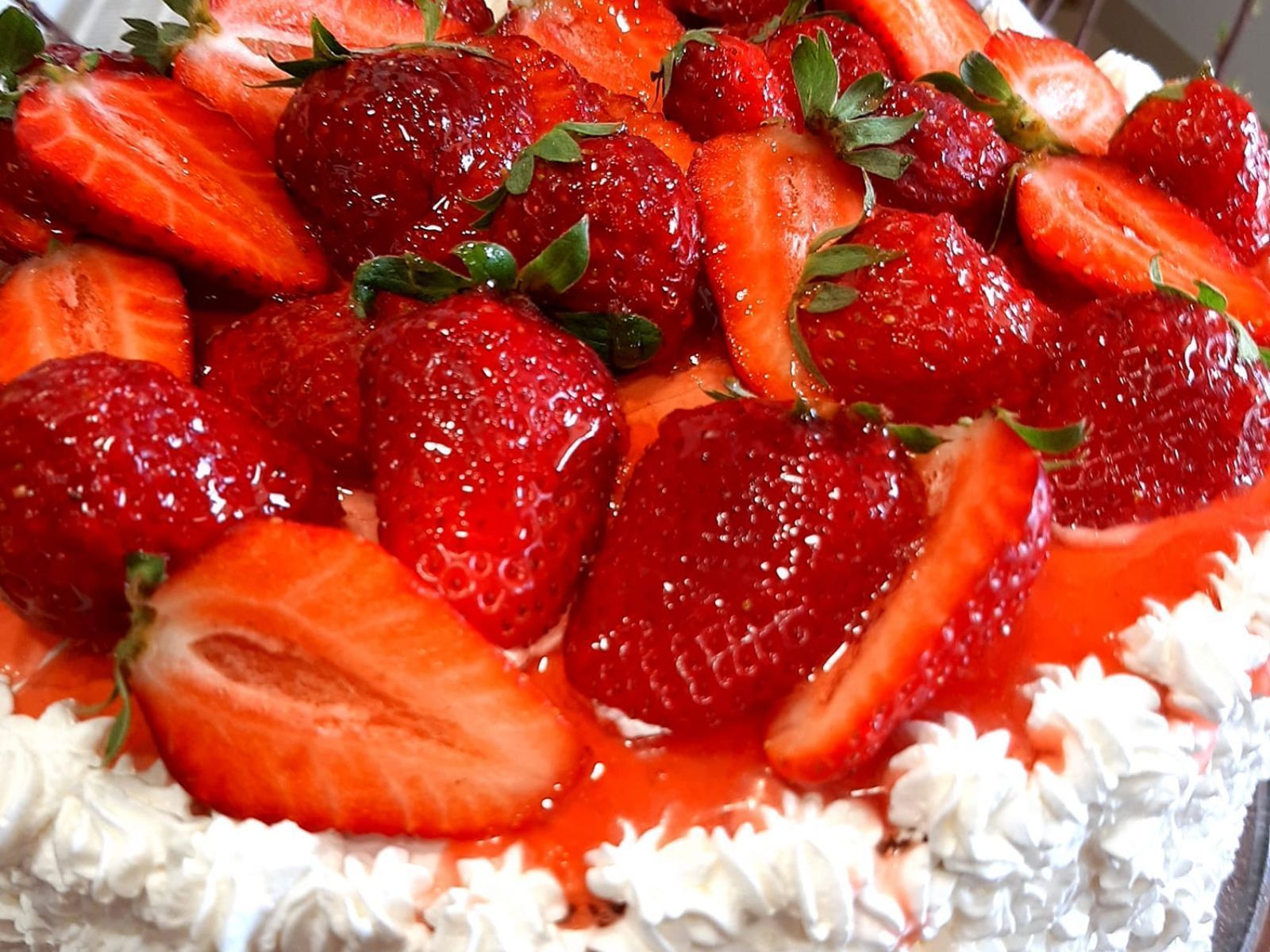 Τούρτα-μασκαρπόνε-με φράουλες-συνταγή-