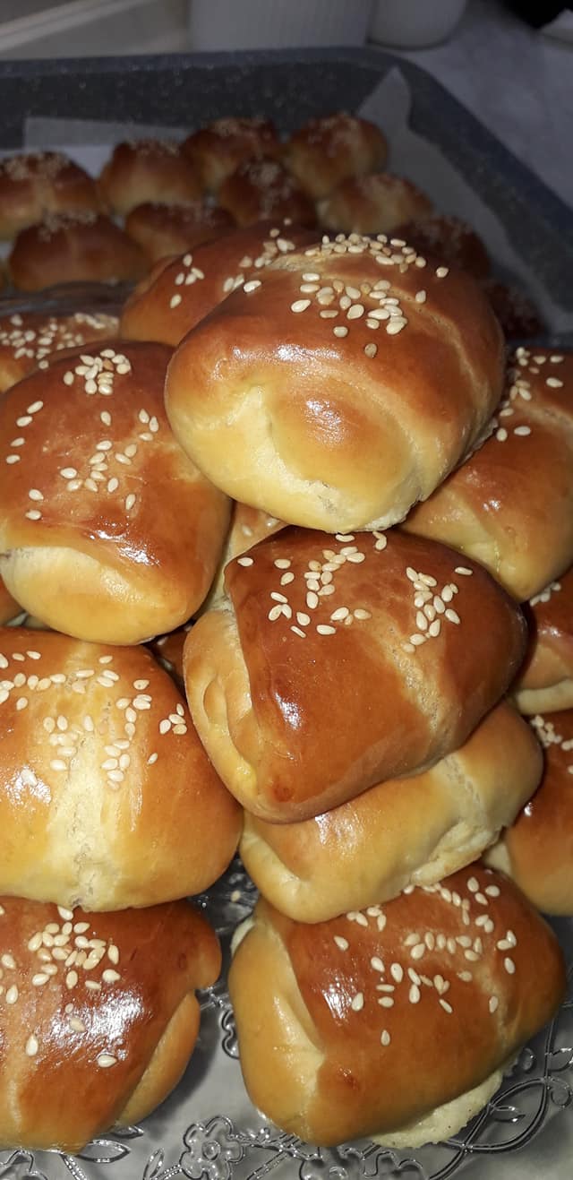 Ανεβατά-τυροπιτάκια-της μαμάς-συνταγή- Ανεβατά-τυροπιτάκια-της μαμάς-συνταγή-