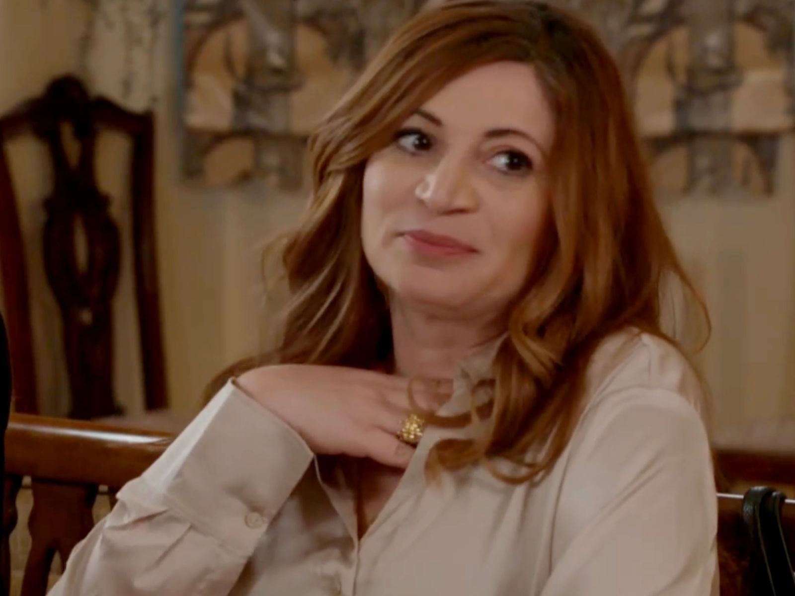 Η Γη της Ελιάς : H κούλα γίνεται ζευγάρι με τον Άλκη Δελή και η Αρετή λυσσάει