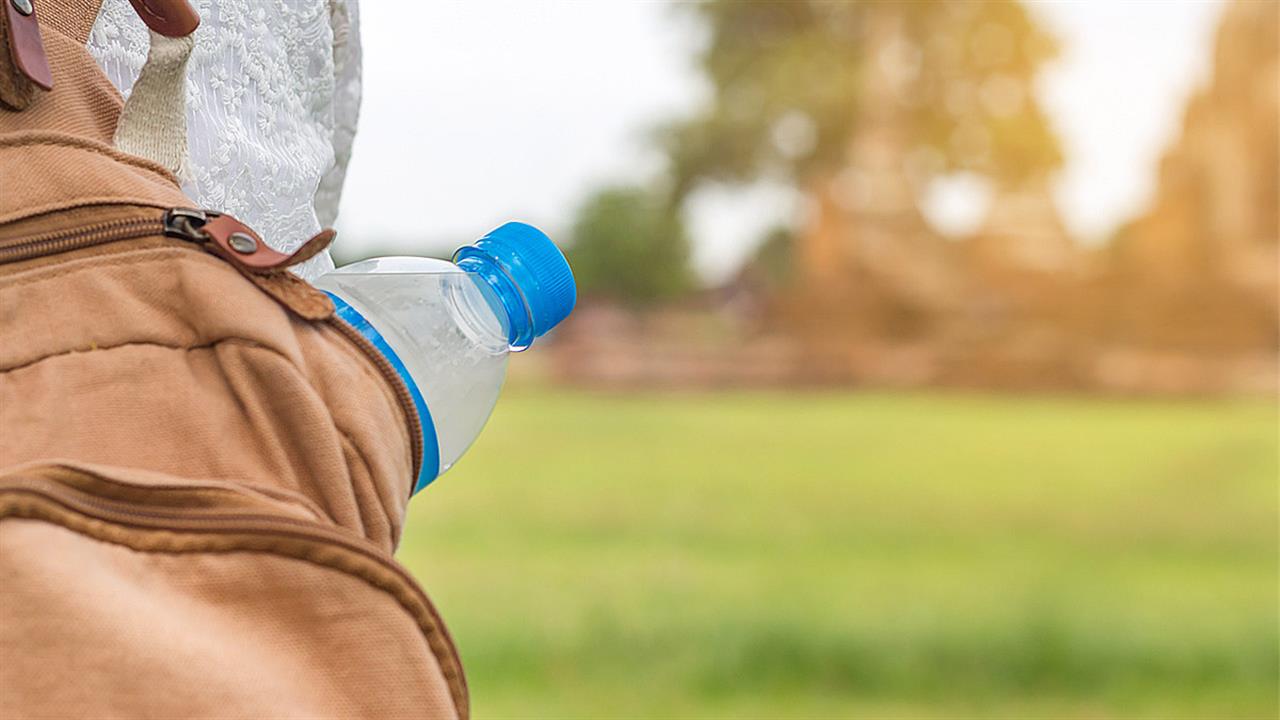 πως-να-πίνω-περισσότερο-νερό-μέσα-στη-μέρα-