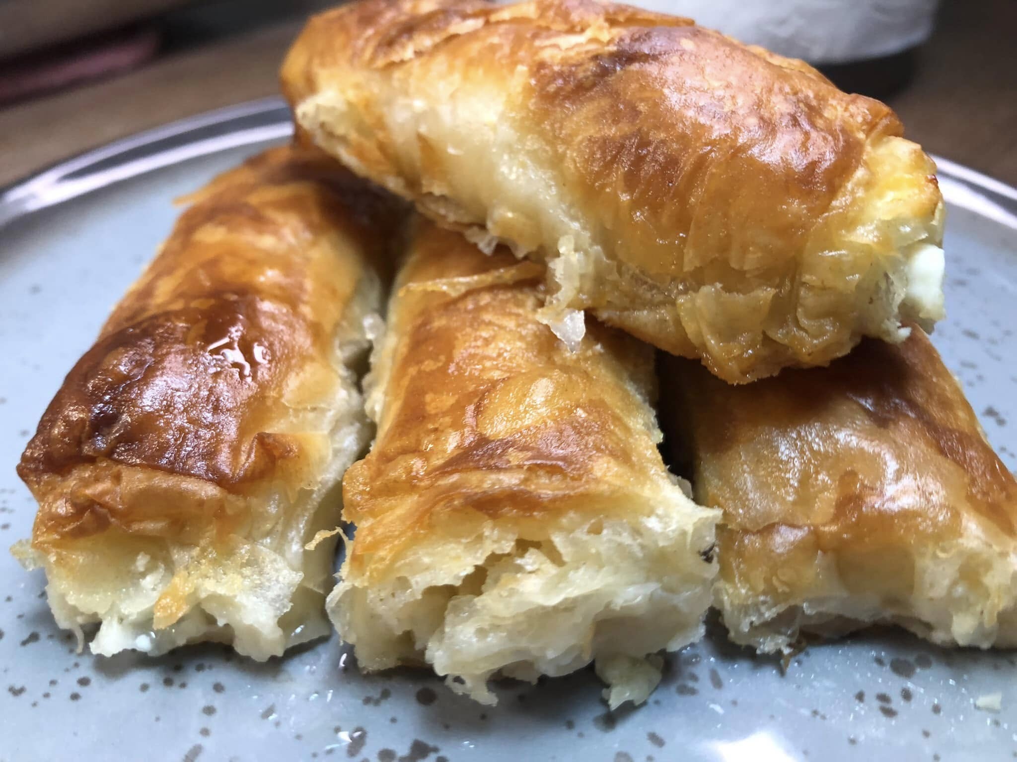 Τυροπιτάκια-Borek-συνταγή-Κωνσταντινούπολης-