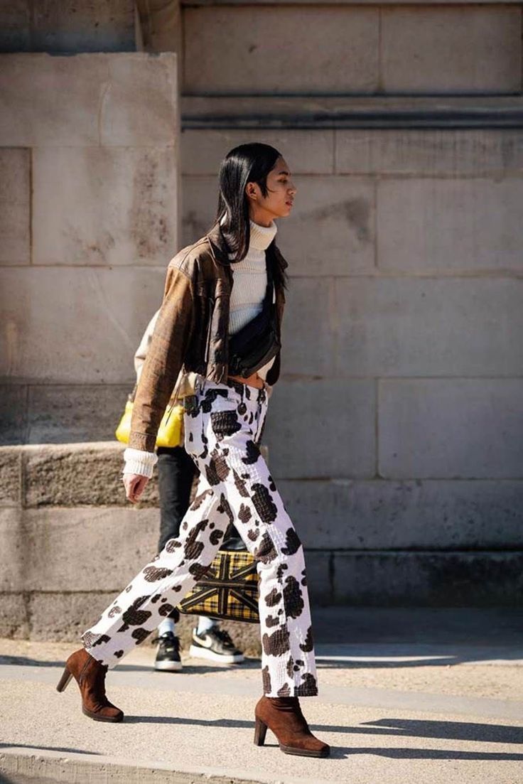 9+1 ιδέες για ντύσιμο βγαλμένο από τα περιοδικά με το Cow Print