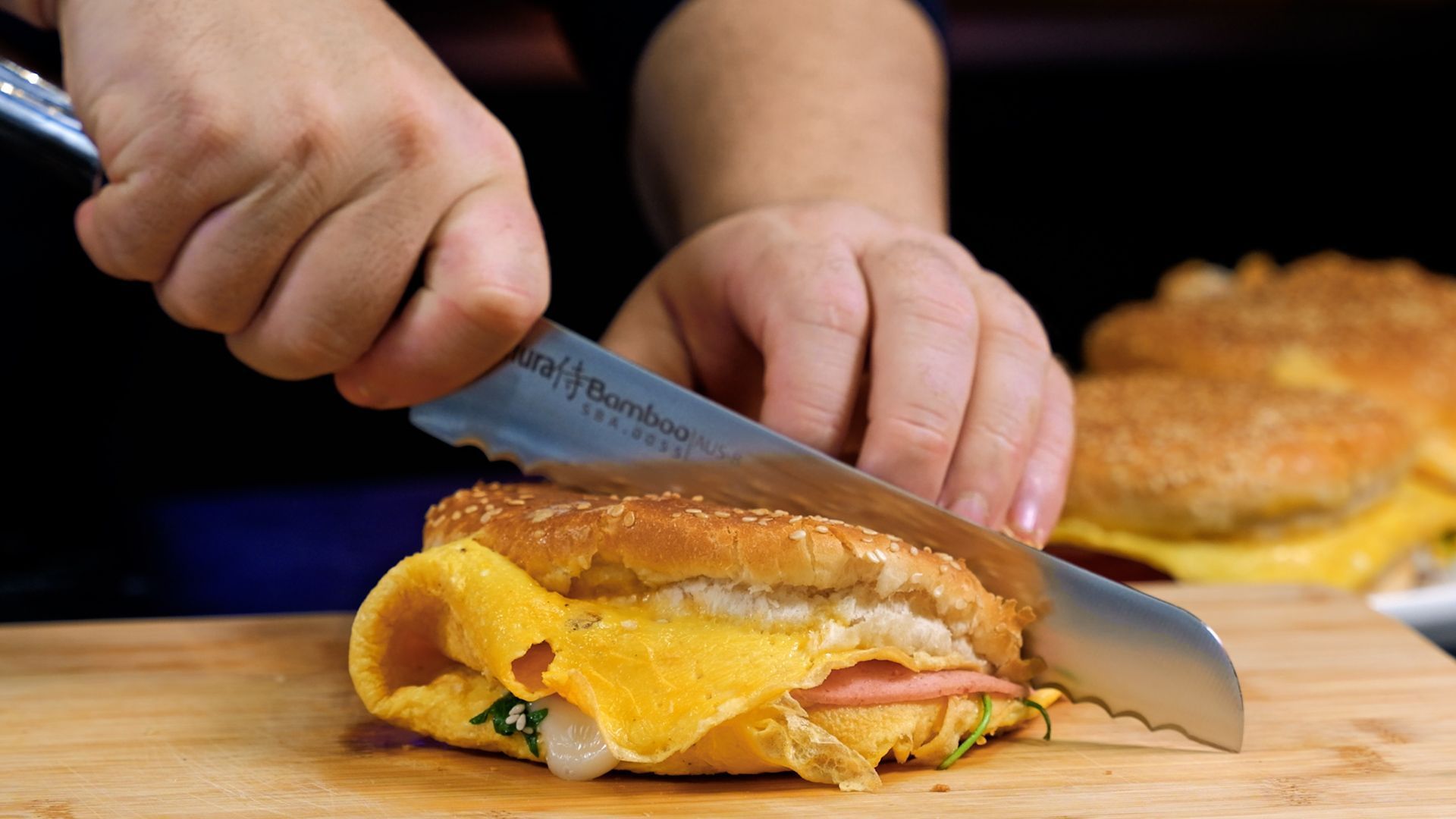 Burger-με ομελέτα-συνταγή- Burger-με ομελέτα-συνταγή-