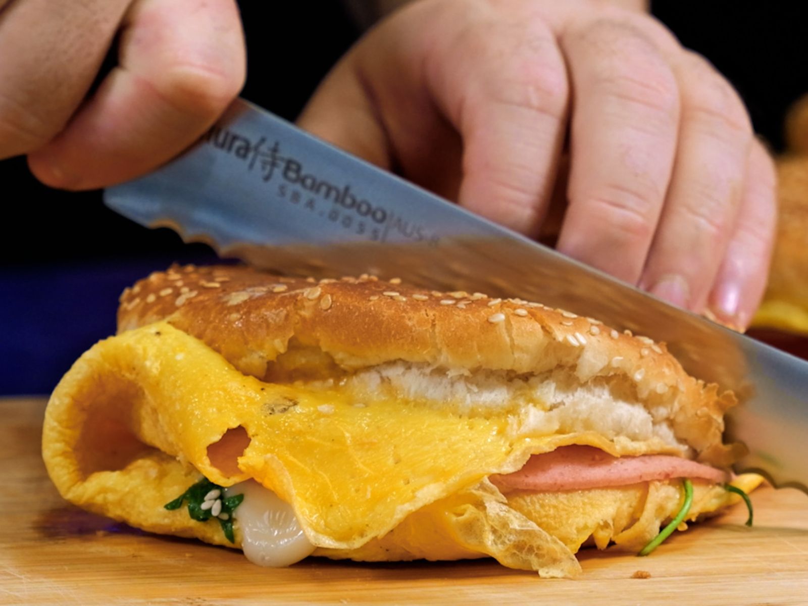 Burger-με ομελέτα-συνταγή-