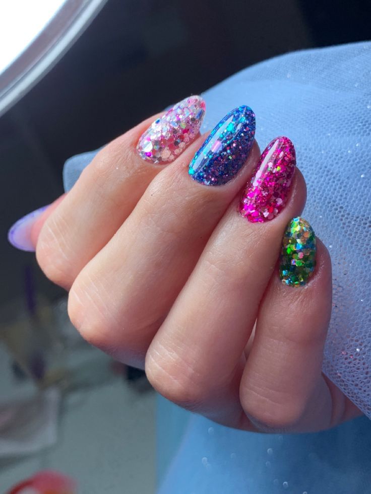 Απόκριες 2025: Τα 15 trends στο carnaval manicure