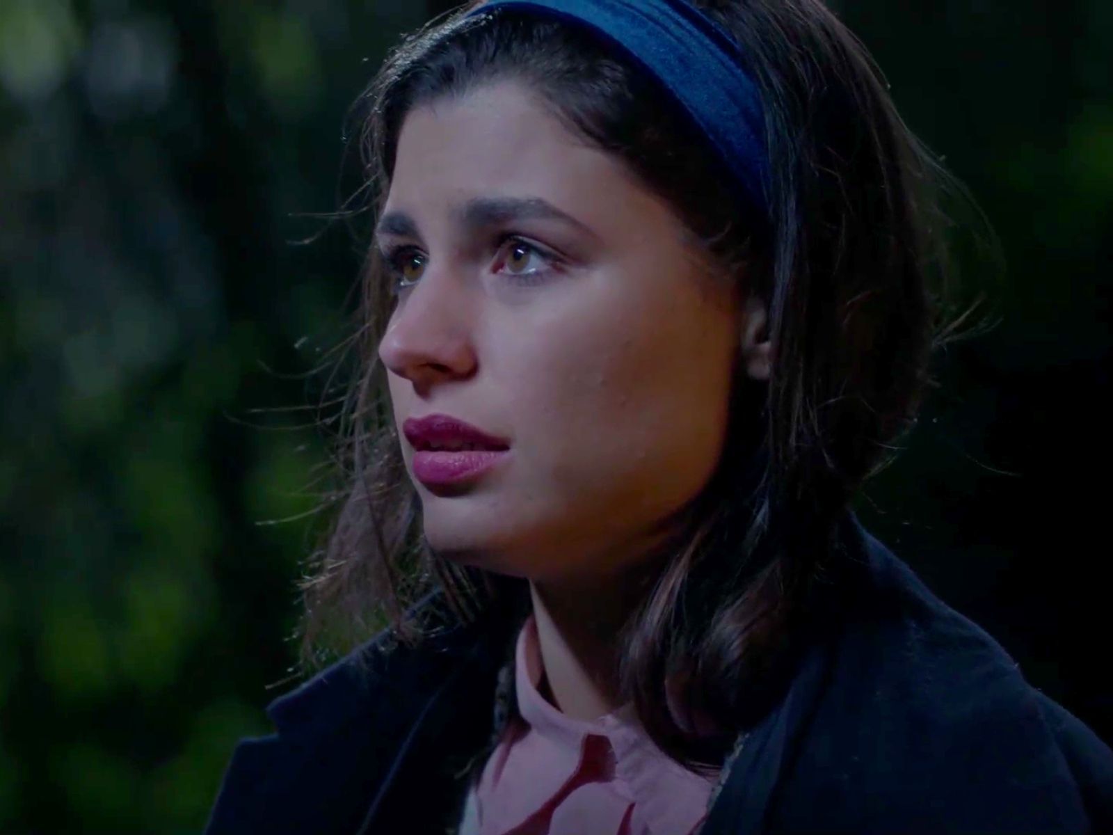 Άγιος Έρωτας : Η Χλόη κάνει πλάτες στο παράνομο ζευγάρι