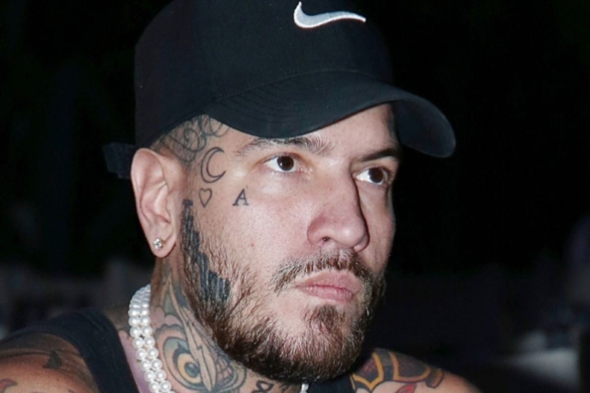 Σχηματίστηκε δικογραφία για τον τράπερ Snik για ενδοοικογενειακή βία