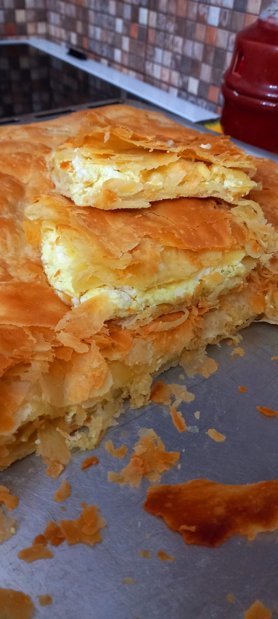 Τραγανή-τυρόπιτα-με φέτα-για την-Τσικνοπέμπτη-συνταγή- Τραγανή-τυρόπιτα-με φέτα-για την-Τσικνοπέμπτη-συνταγή-