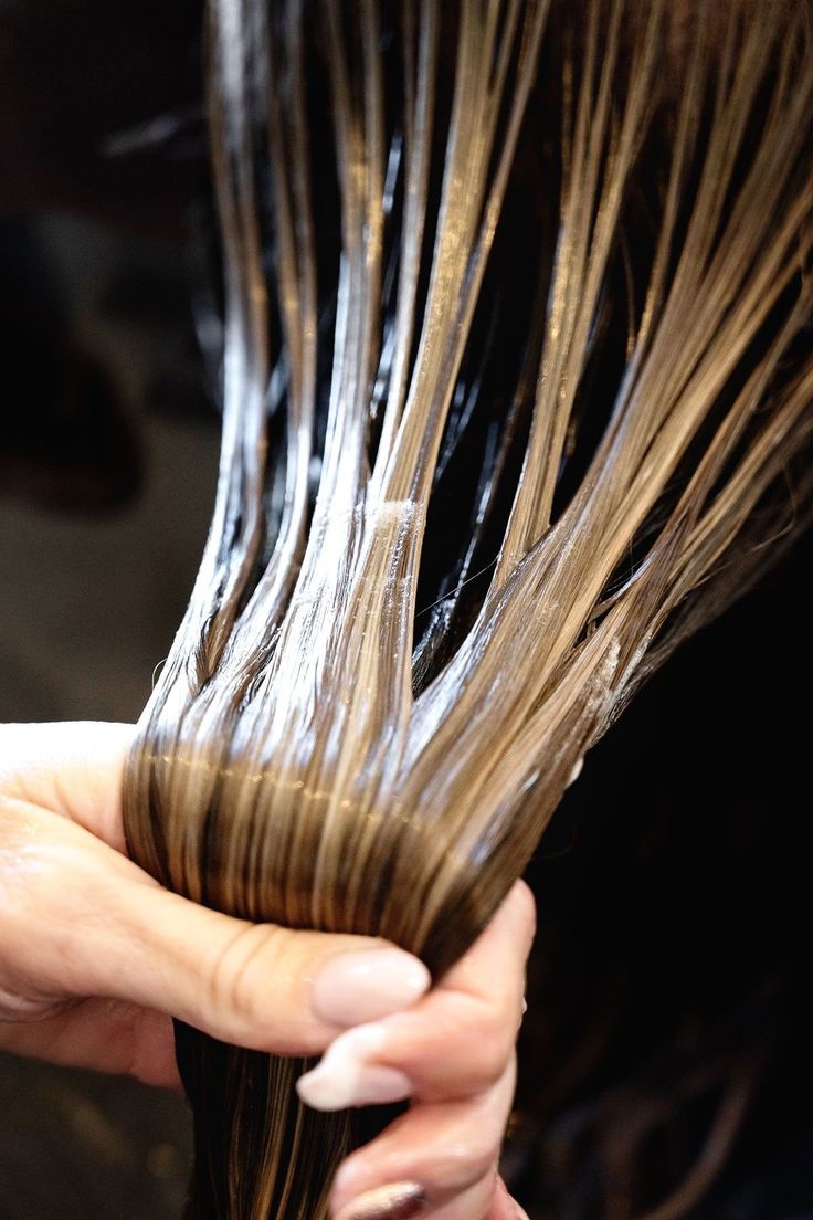 Ρεφλέ, Ρανσάζ ή τόνερ: Πόσο σημαντικό είναι για τα μαλλιά μας; – Όλες οι χρήσεις του